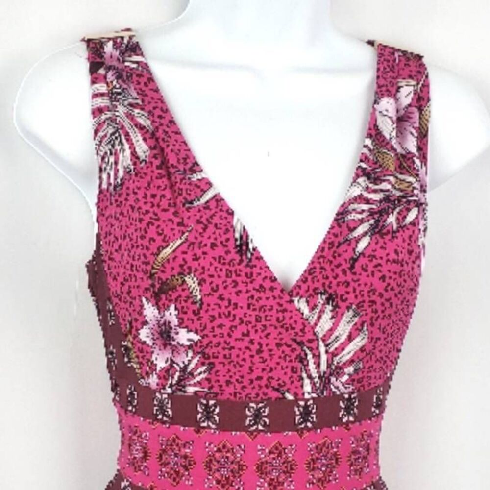 WHITE HOUSE BLACK MARKET  Dress